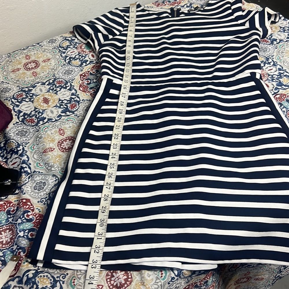 Express Dress - Picture 9 of 11